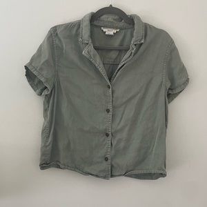 Sage Green // Cute Button Up shirt with collar